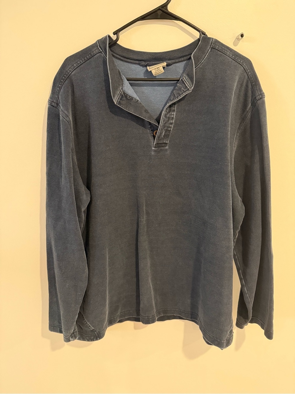L.L. Bean Men's Henley Pullover - Faded Blue